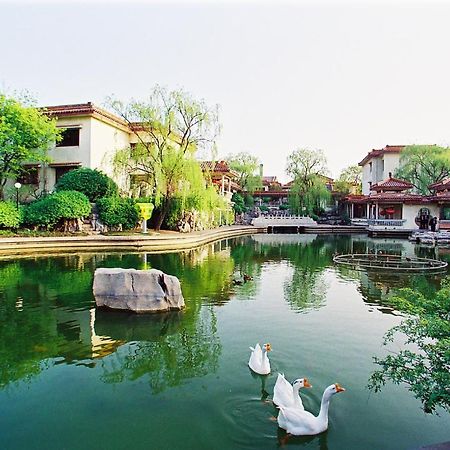 Shungeng Hillview Hotel Jinan Bagian luar foto