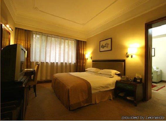 Shungeng Hillview Hotel Jinan Ruang foto