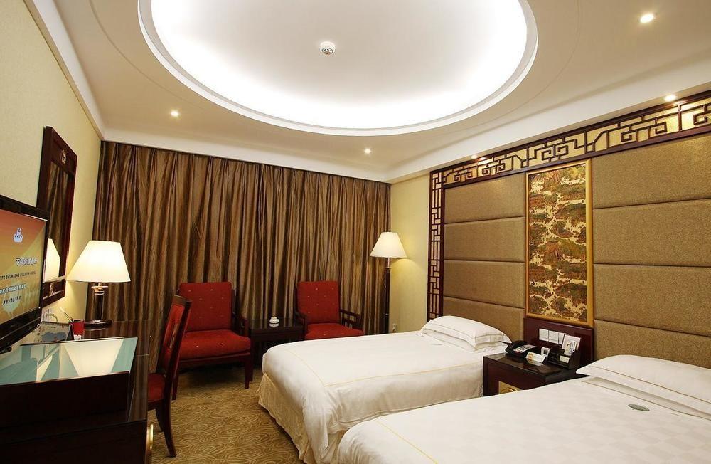 Shungeng Hillview Hotel Jinan Bagian luar foto